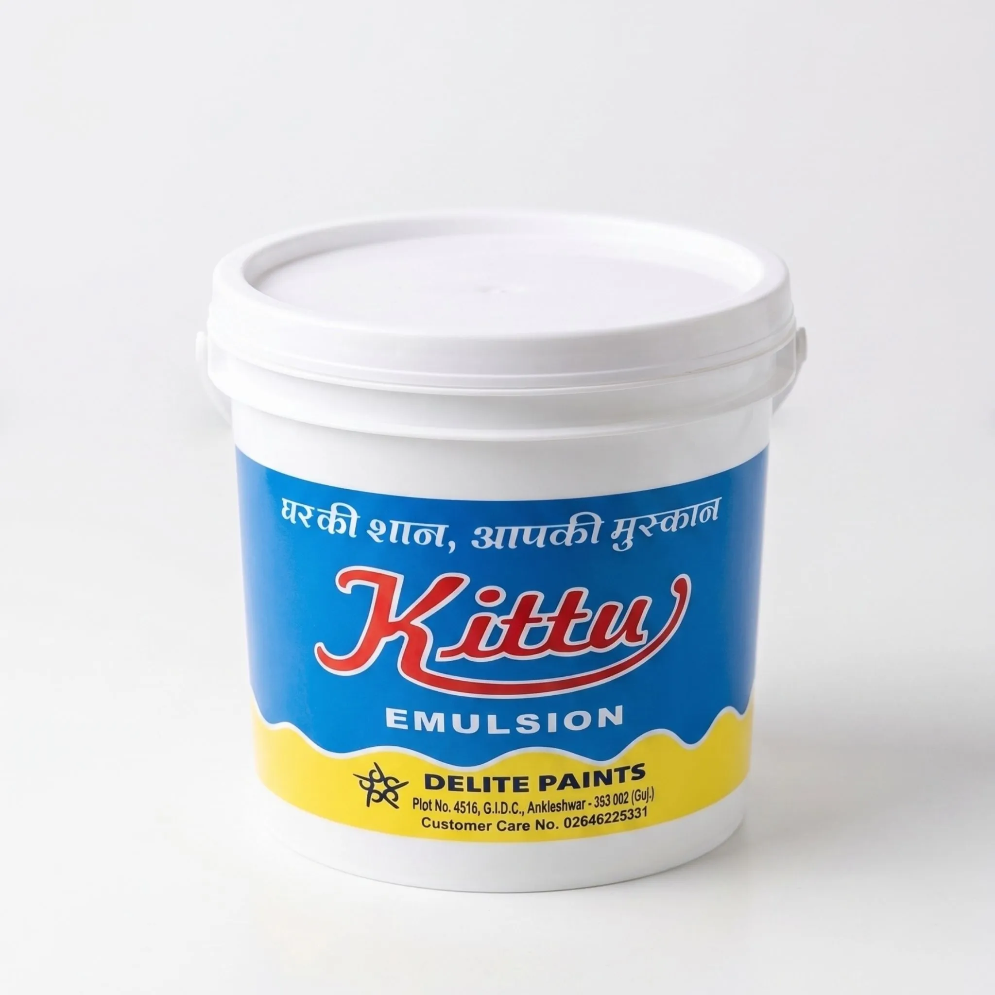 Bucket of Plastic Emulsion - High Quality Interior Wall Paint manufactured by Delite Paints